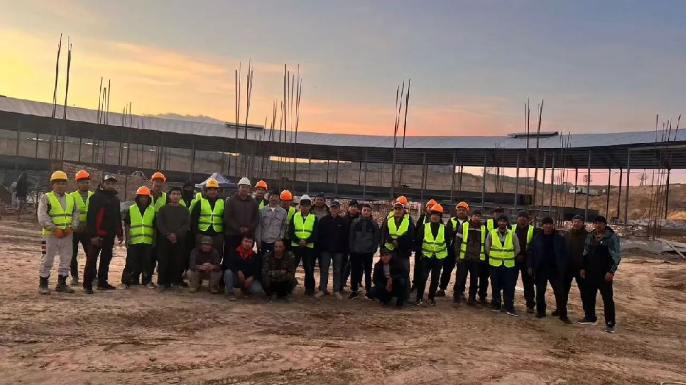 一線直擊：亞新窯爐海外項目建設(shè)現(xiàn)場