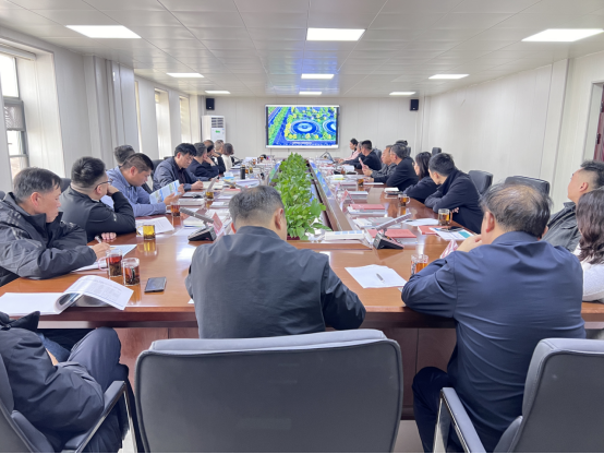 河南省綠色發(fā)展協(xié)會代表團及多地代表考察亞新智能大宗固廢“零”碳利用基地